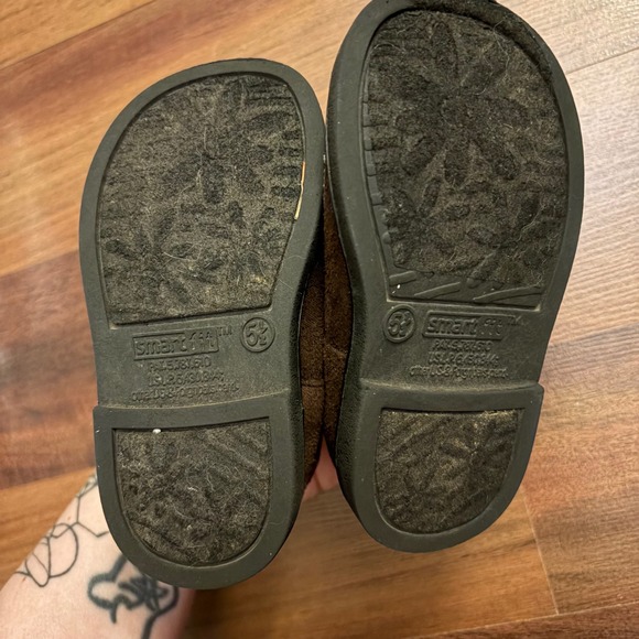 Smartfit Brown Suede Flower Mary Jane Shoes Toddler Girls Size 5.5 - Picture 4 of 4